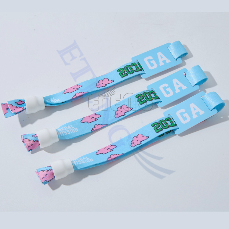 Cheap Custom RFID Wristbands with Chip